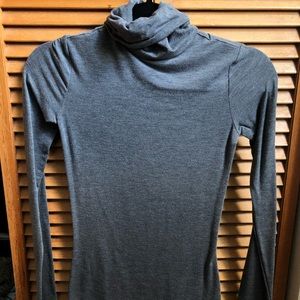 Fitted turtleneck